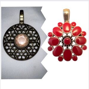 Premier Designs Set of 2 Reversible Medallion Pendants